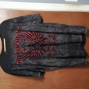Archaic size L tshirt